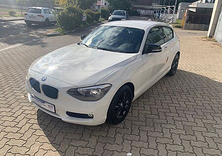 BMW 114 Baureihe 1 Lim. 3-trg. i Sehr Guter Zust