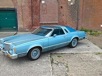 Ford Thunderbird