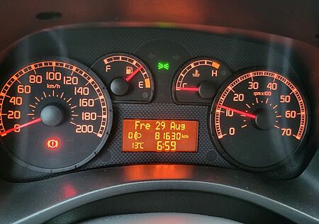 Fiat Panda "IHR NEUES AUSLIEFERUNGSFAHRZEUG"