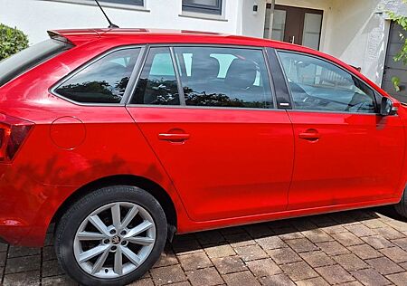 Skoda Rapid 1.2 TSI Joy Spaceback Joy
