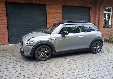 Mini Cooper SE Essential Trim Essential Trim