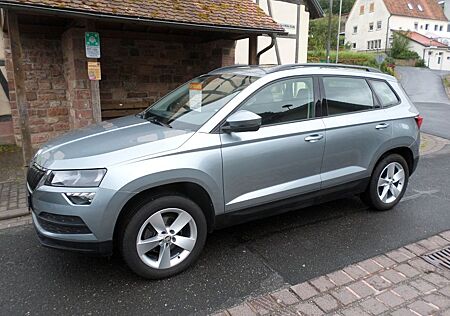 Skoda Karoq Ambition Klima Winterpaket Alu 1 Hand