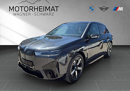 BMW iX xDrive40 Sportpaket HUD 21" Pano ACC 360°