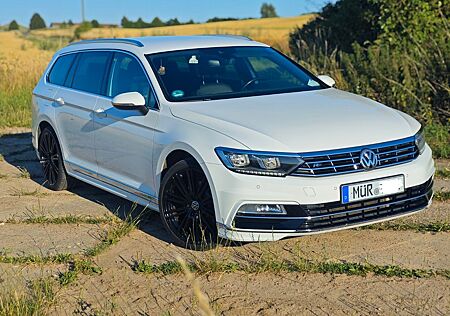 VW Passat Volkswagen 2.0 TSI 162kW DSG Highline R Line