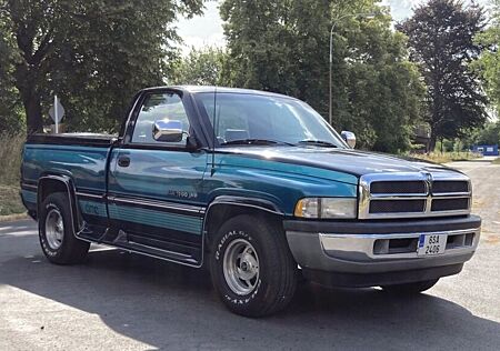 Dodge RAM 1500 5.9 Magnum