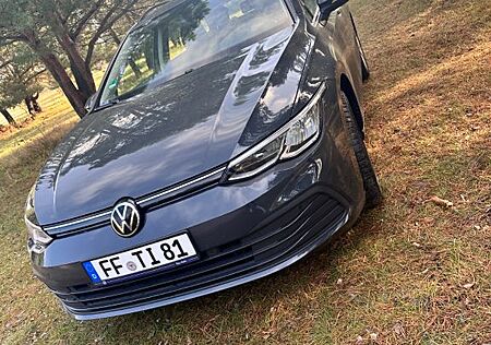 VW Golf Volkswagen 1.5 TSI OPF 96kW Style Variant Style