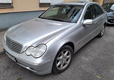 Mercedes-Benz C 240 -AUTOMATIK-TEMPOMAT-SITZHEIZUNG-TOP-AC-elFH