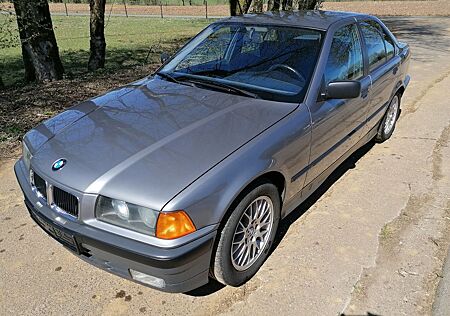BMW 318i Oldtimer Top Zustand