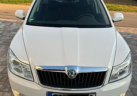 Skoda Octavia 1.4 TSI Ambiente Combi