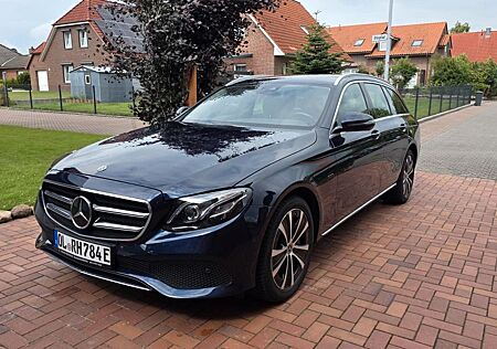 Mercedes-Benz E 300 E 300T de Junge Sterne Garantie Multibeam ACC
