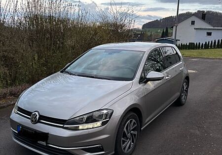 VW Golf Volkswagen 1.0 TSI Sound