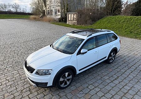 Skoda Octavia 2.0 TDI DSG 4x4 Scout Combi Scout