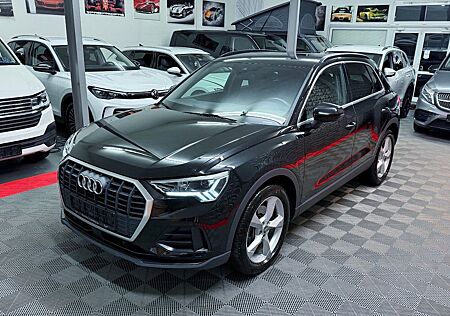Audi Q3 40 TFSI S tronic quattro, LED, MMI, Kam, ACC