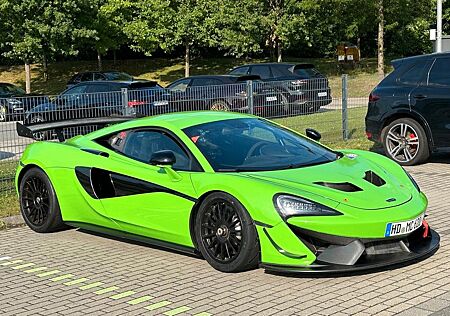 McLaren 570S GT4 620R STRASSENZULASSUNG - STREET LEGAL