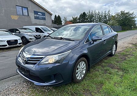Toyota Avensis 1.6 Lim