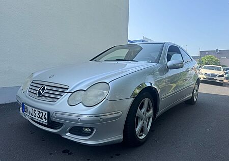 Mercedes-Benz C 160 Sportcoupé TÜV Neu Sauber