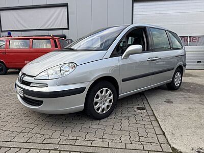 Peugeot 807 2.2 HDI Tendance 130