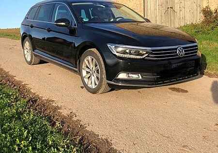 VW Passat Variant Volkswagen 2.0 TDI SCR Highline Variant ...