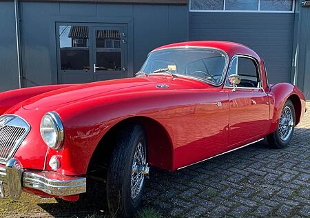 MG MGA 1500 Coupe, 1957