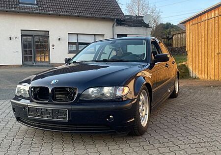 BMW 318i -