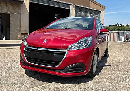 Peugeot 208 Active Panorama Dach 8fach Bereift Klima