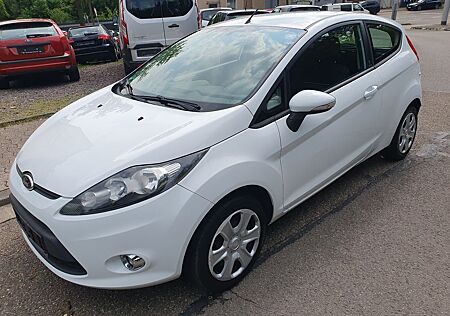 Ford Fiesta Champions Edition 1.Hand