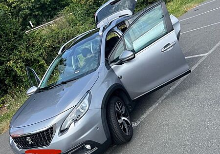 Peugeot 2008 Allure BlueHDi 120 EAT6 Allure