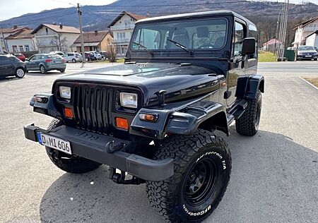 Jeep Wrangler 2.5 -