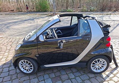 Smart ForTwo cabrio 1.0 52kW mhd Automatik, Klima