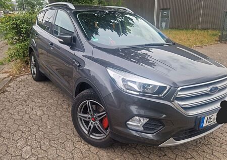 Ford Kuga 1,5 eco boost. cool connect.