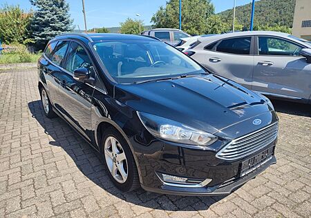 Ford Focus Turnier Titanium