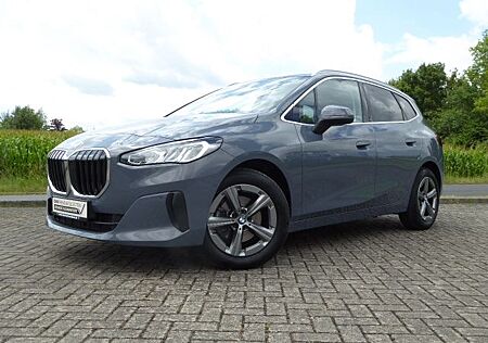 BMW 218 Active Tourer i Navi LED Harman Kardon Rückf