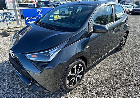 Toyota Aygo (X) Aygo x-play Team D f. Hundeliebhaber :-( 13000