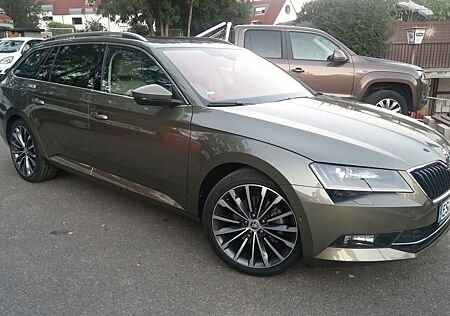 Skoda Superb 1.4 TSI 4x4 Combi, Style,nahezu Vollausst