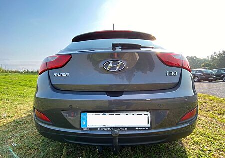 Hyundai i30 Coupé, 2-türig 1,4 günstig & sparsam