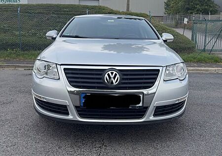 VW Passat Volkswagen 2.0 FSI DSG Highline Automatik Highline