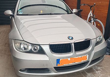 BMW 318i -