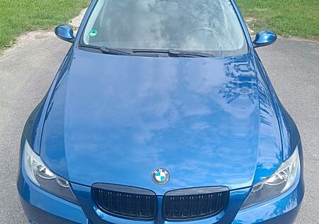 BMW 318i -