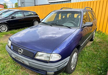 Opel Astra 1.7 DT. Motor Getriebe sehr gut