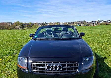 Audi TT Roadster 1.8T 140 kW -