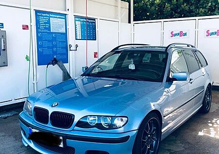 BMW 320 E46 Edition 33.