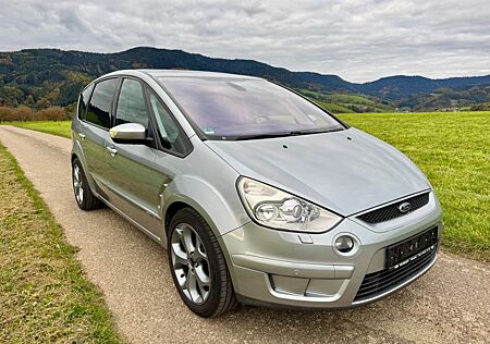 Ford S-Max Titanium