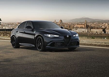 Alfa Romeo Giulia Quadrifoglio V6 510PS|NP: 91.950,-