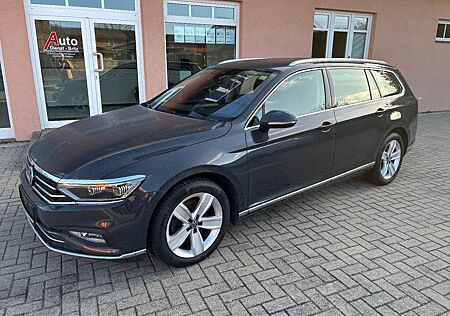 VW Passat Variant Volkswagen Elegance (Autom., beheizb. Lenkr)