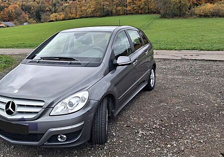 Mercedes-Benz B 170 Autotronic - Garagenfahrzeug