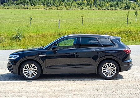VW Touareg Volkswagen V6 3.0TDI, AHK, Luftfahrwerk, Kamera