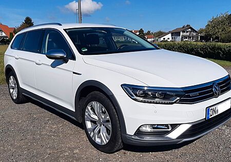 VW Passat Alltrack Volkswagen 2.0 TDI/DSG/4M/Matrix-LED