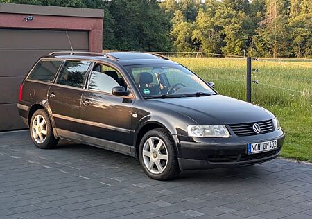 VW Passat Variant Volkswagen 1.6 Edition Edition