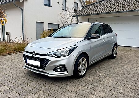 Hyundai i20 YES! Plus Automatik 100 PS SHZ Werksgarantie