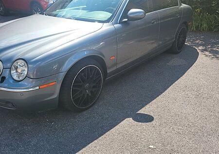 Jaguar S-Type 2.5 L V6 Executive Executive